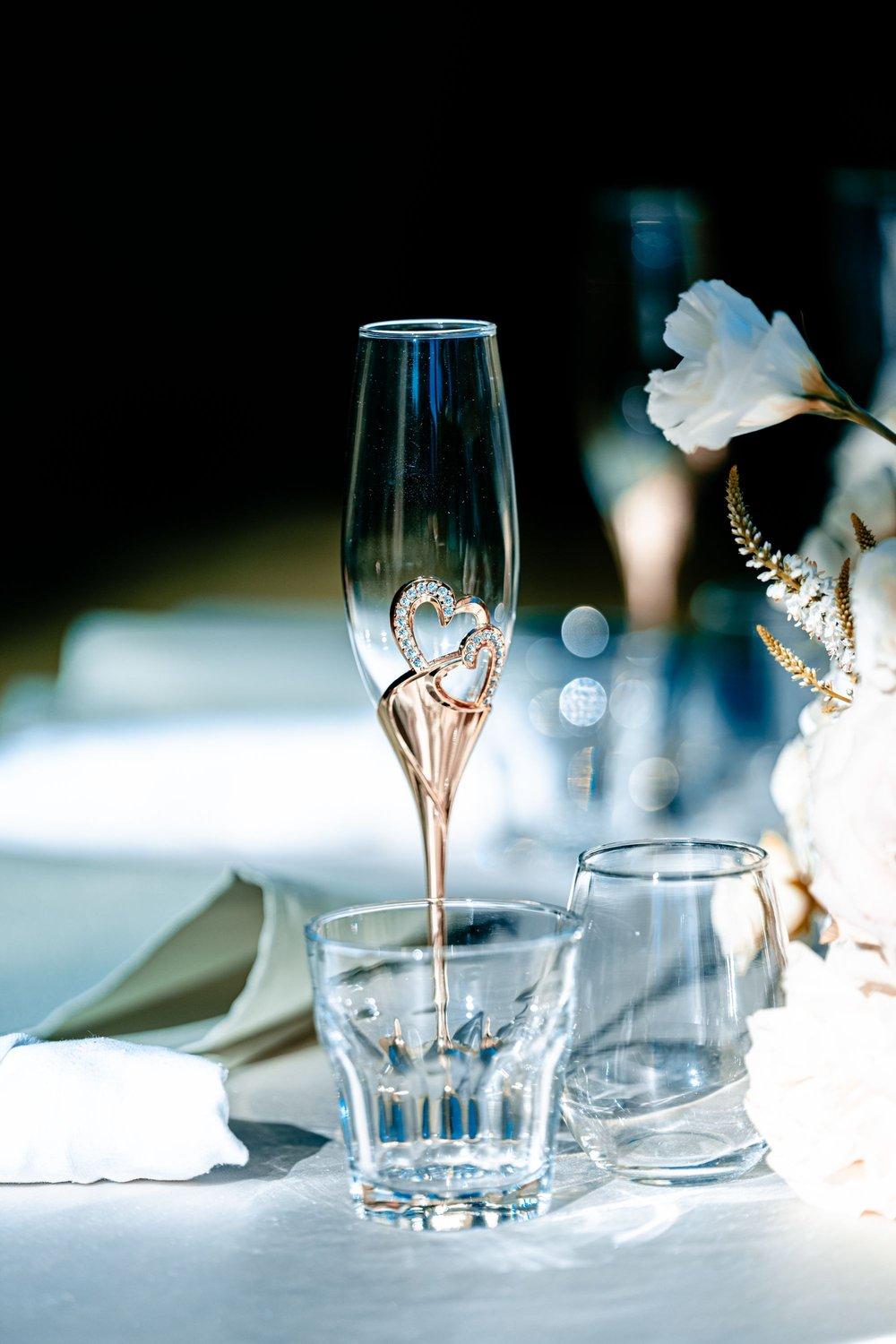 carousel-hero-element image-10